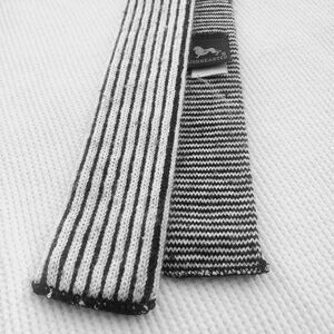 Vintage 1960s wool mohair SQUARE SKINNY tie 1.5" textured Lionhearted